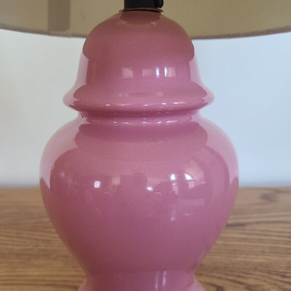 Vintage 80s Pink Ceramic Ginger Jar Table Lamp With White Textured Shade Working - Picture 3 of 10